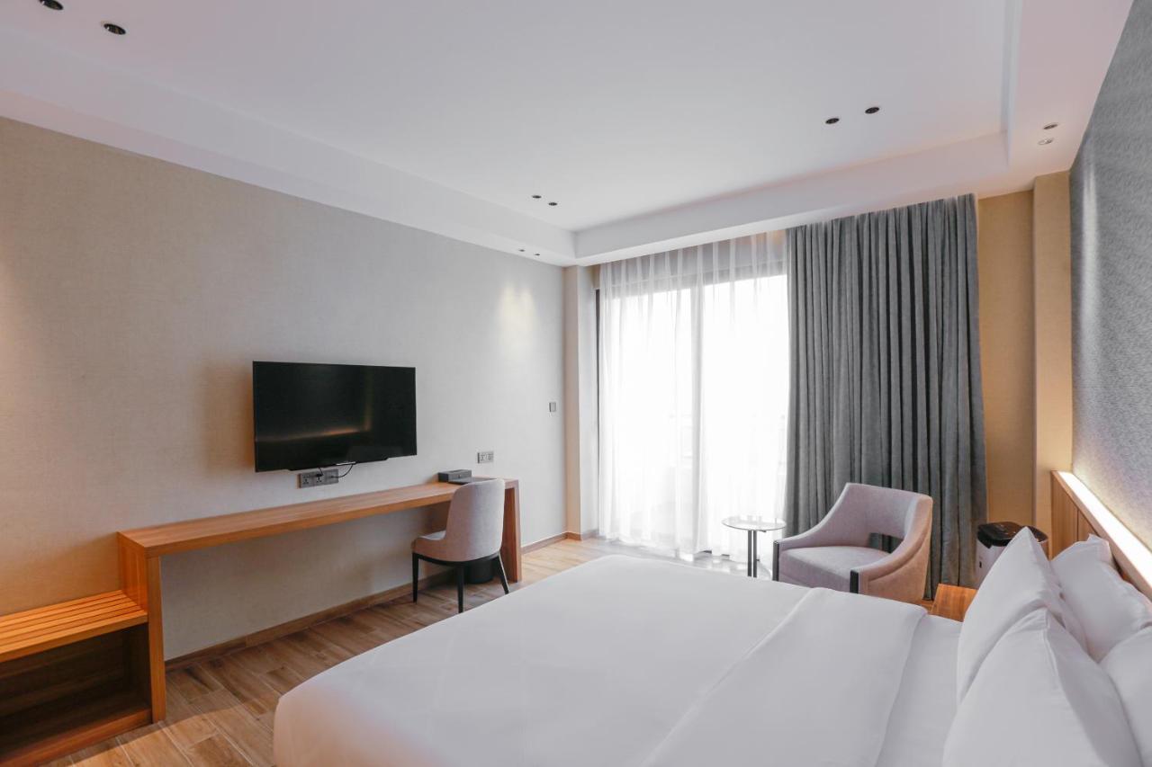 Hotel Casiana & Events Center Tagaytay Managed By Hii Tagaytay City Eksteriør bilde
