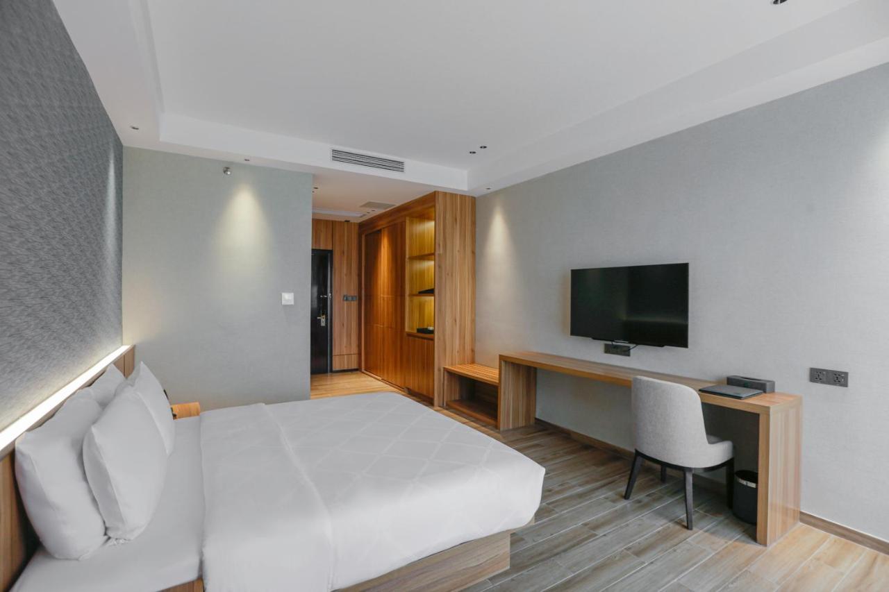 Hotel Casiana & Events Center Tagaytay Managed By Hii Tagaytay City Eksteriør bilde