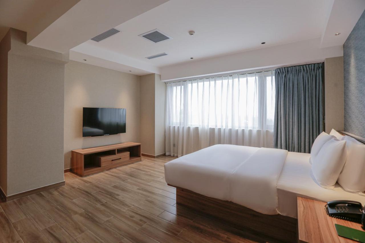 Hotel Casiana & Events Center Tagaytay Managed By Hii Tagaytay City Eksteriør bilde